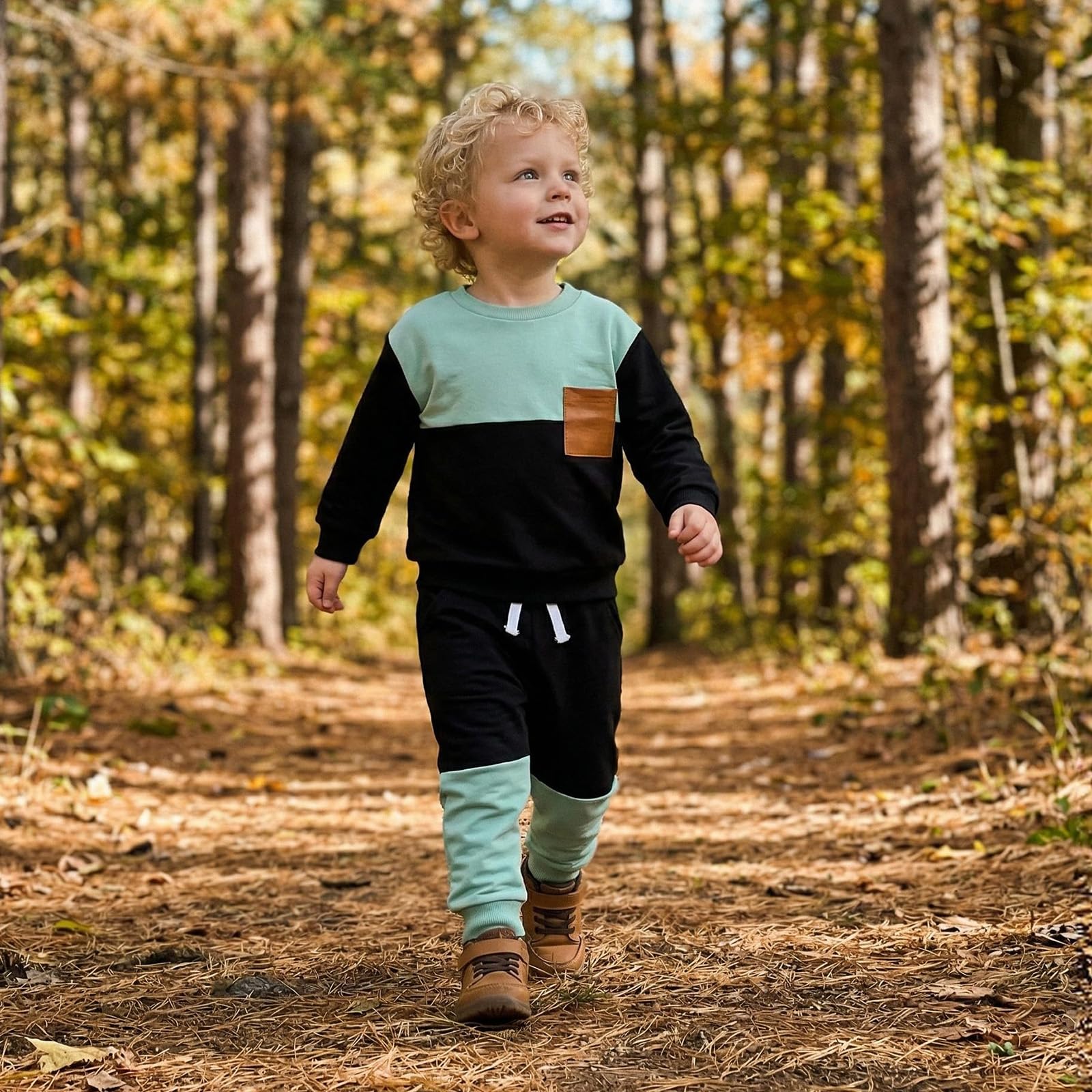 Toddler Color Block Sweatshirt and Jogger Set in Mint and Black Secondary image