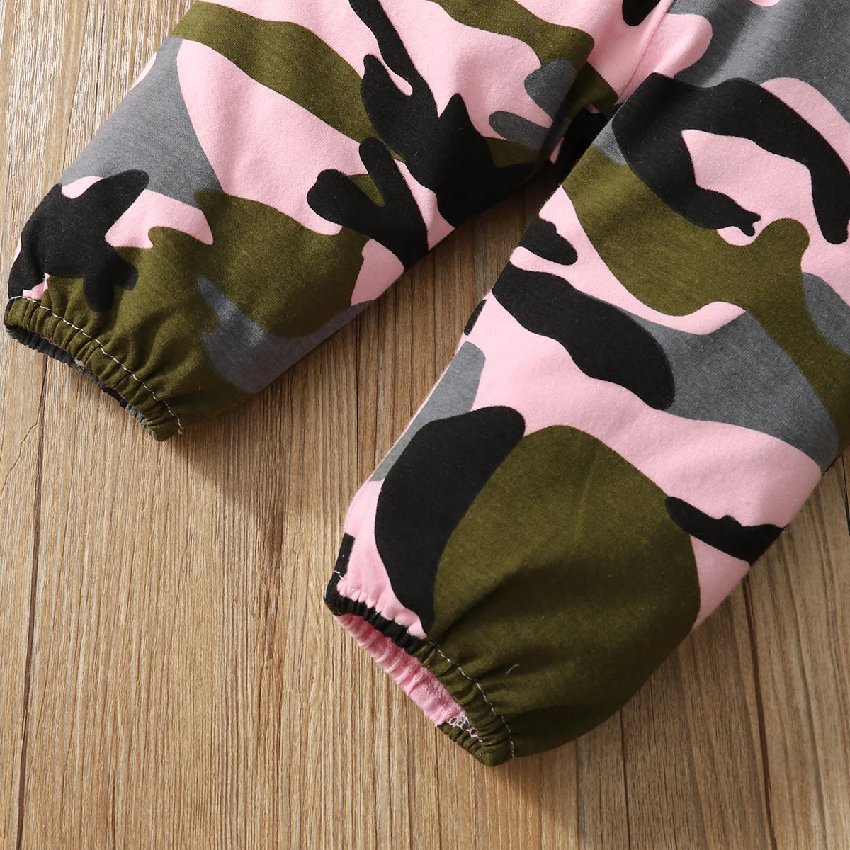 Long Sleeve Baby Girls Bodysuit with Camouflage Pants