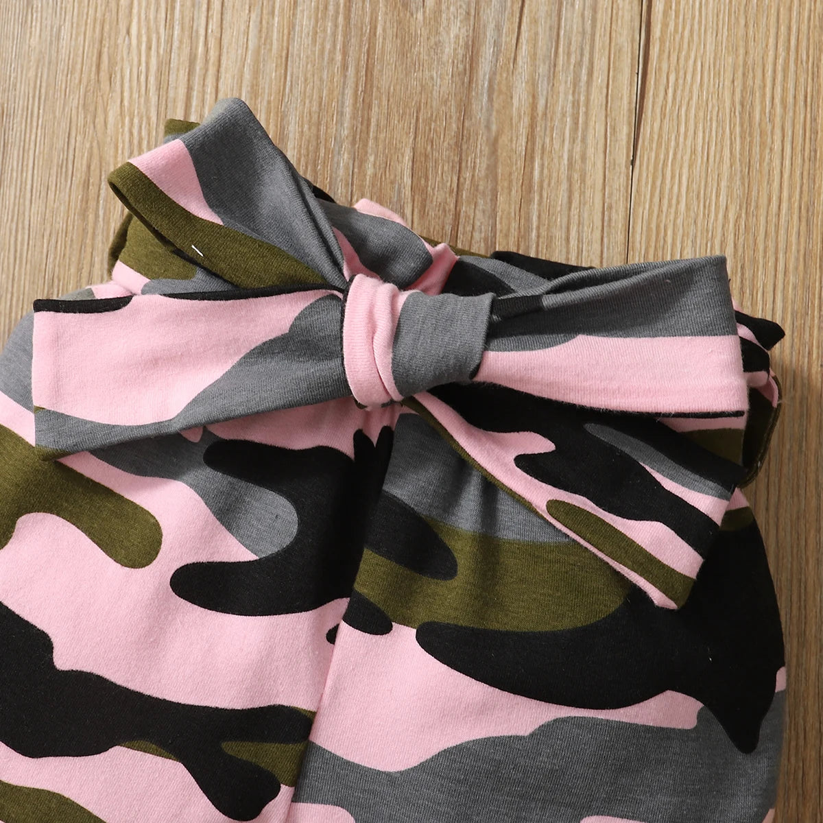 Long Sleeve Baby Girls Bodysuit with Camouflage Pants